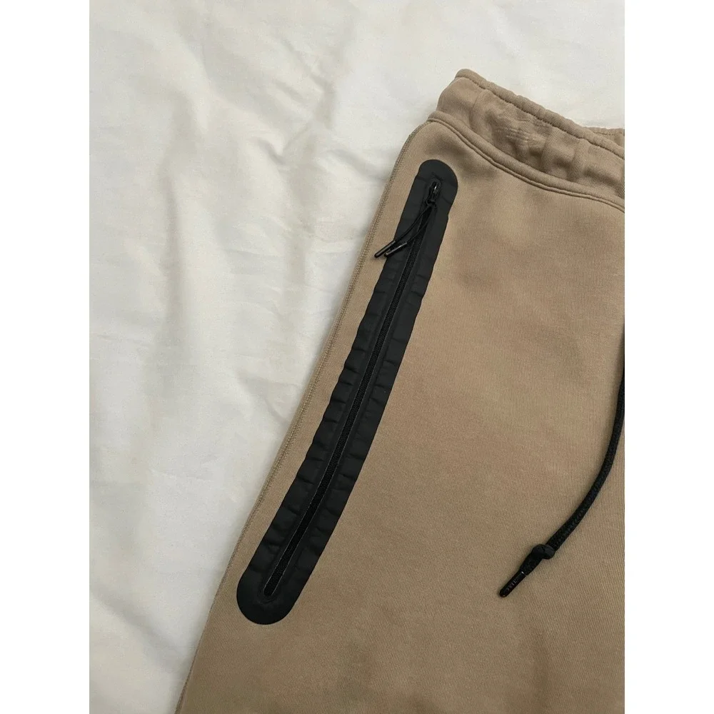 Nike Sportswear Tech Fleece Joggers Men's Medium Tan Khaki Sweatpants FB8002-247